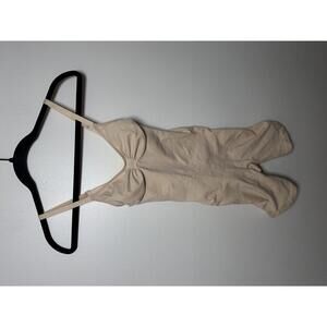 SKIMS Seamless Sculpt Low Back Mid Thigh Bodysuit Clay Large